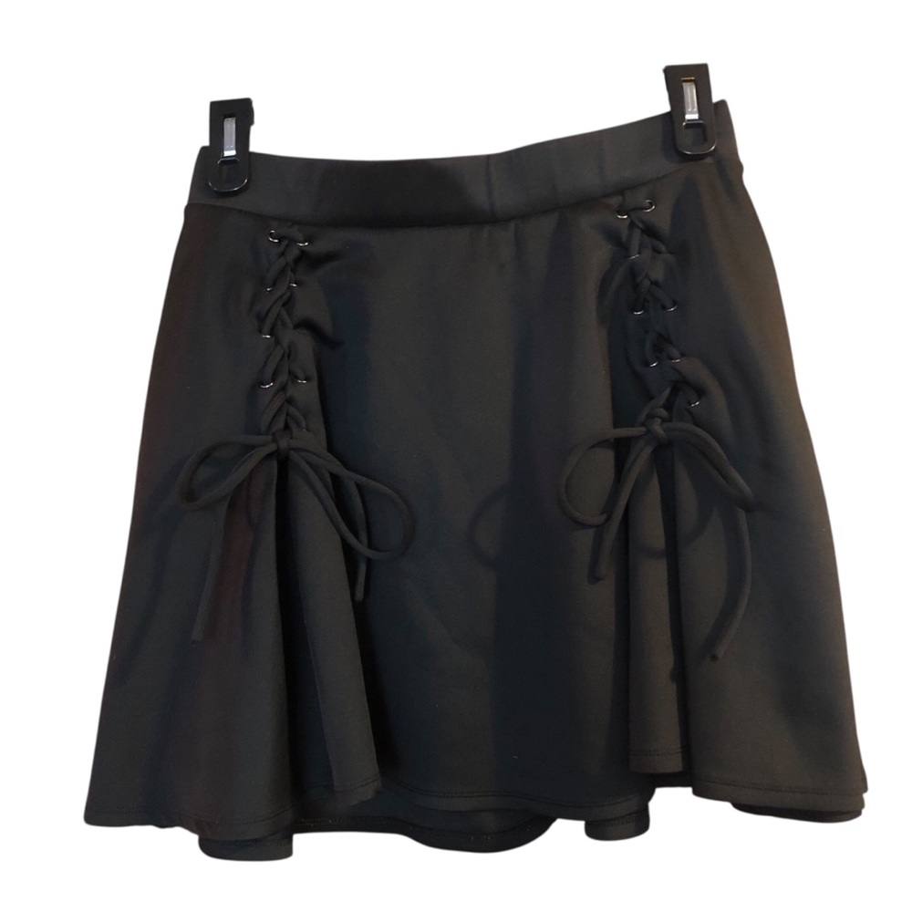 Hot Topic Black Lace-Up Mini Skirt